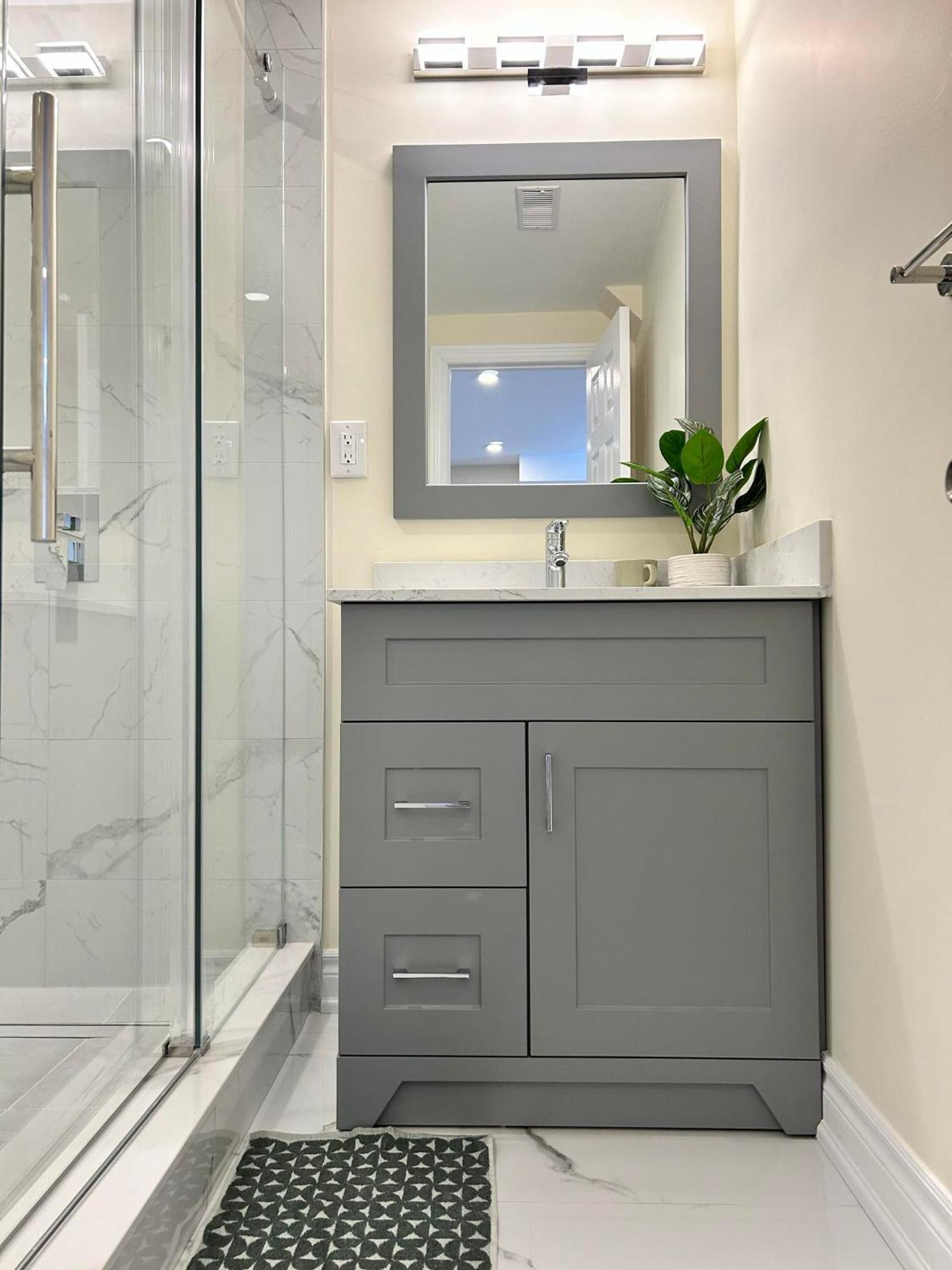 Brand New Lower Home With Exclusive Bathroom Toronto Exterior foto